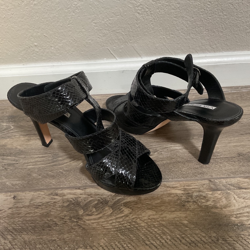 Via Spiga Sandals